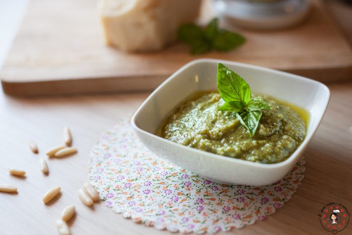 Pesto genovese senza aglio | Ricetta ed ingredienti dei Foodblogger