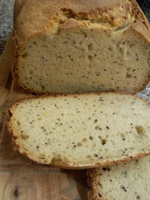 Pane bianco con semi di papavero | Ricetta ed ingredienti ...