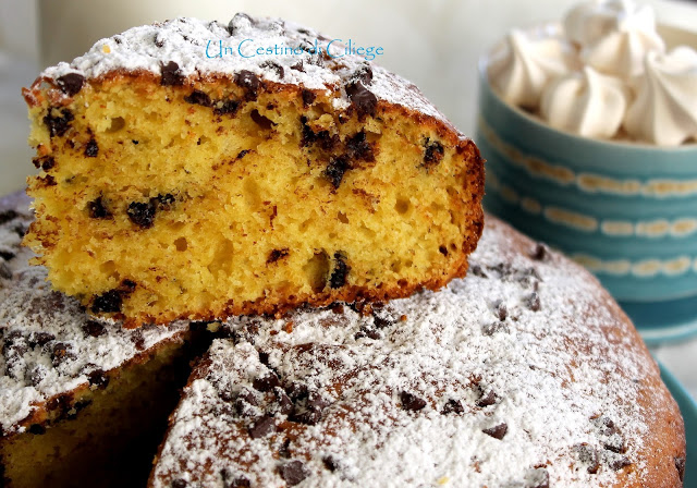 Torta Soffice Con Gocce Di Cioccolato Senza Burro | Ricetta Ed ...