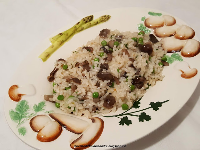 Risotto con funghi famigliola e piselli | Ricetta ed ...