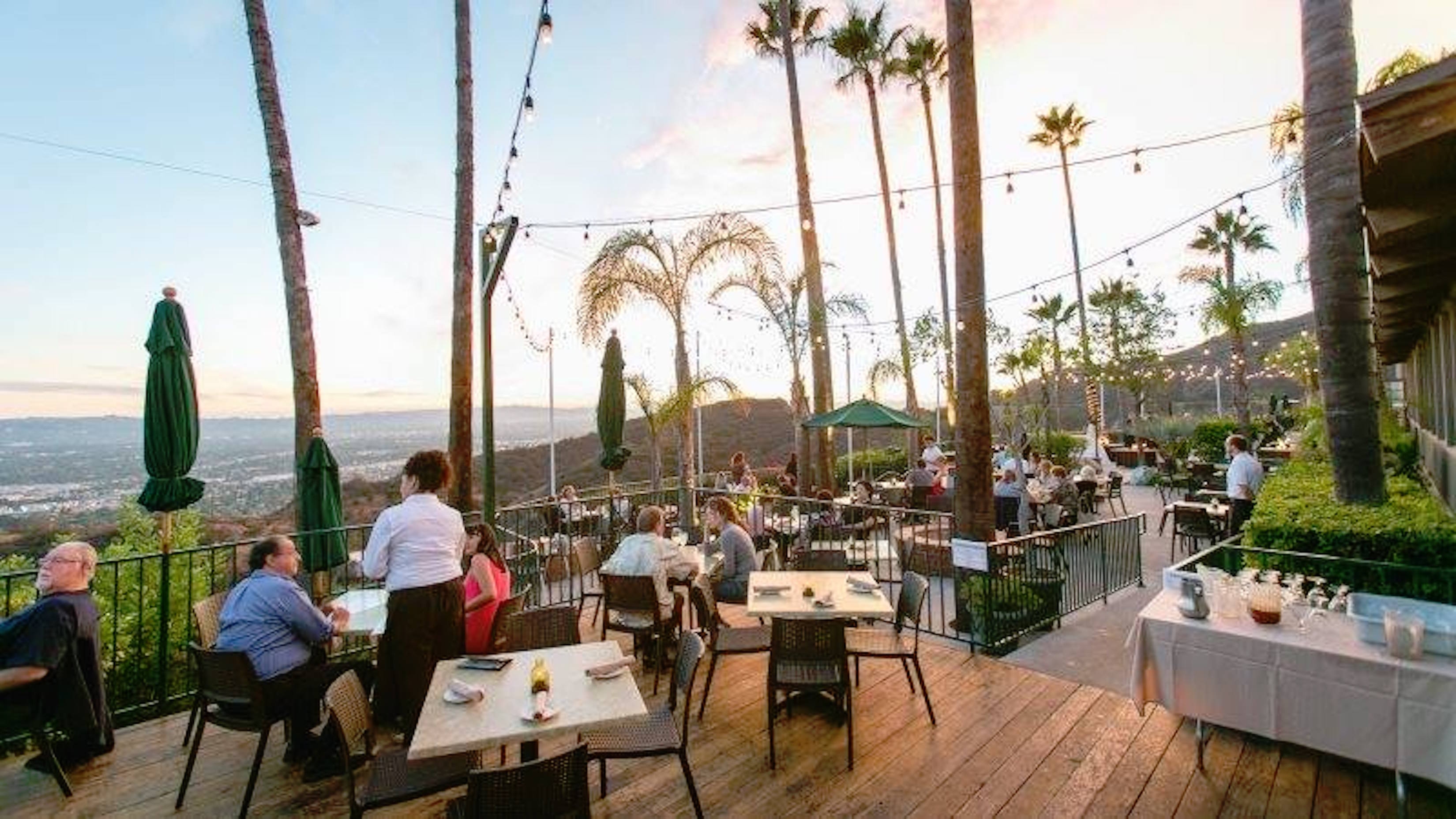 Downtown Los Angeles Outdoor Dining Ricetta ed ingredienti dei